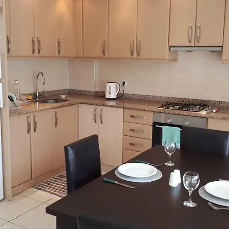 アパート Mirage G 1 - Beautiful 2 Bedroomed Ground Floor Of Approx 1000 Sq Ft