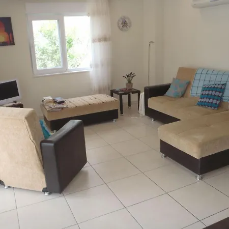 Mirage G 1 - Beautiful 2 Bedroomed Ground Floor Of Approx 1000 Sq Ft アパート