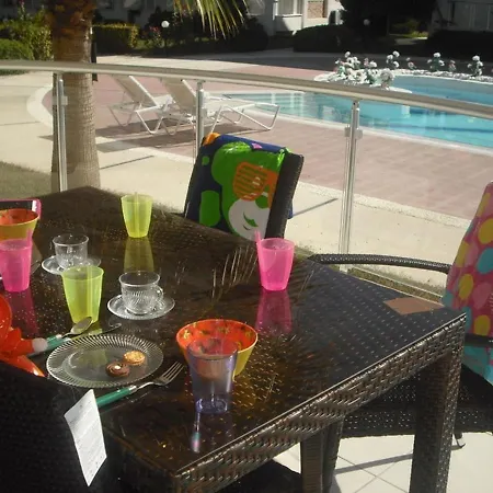 Apartment Mirage G 1 - Beautiful 2 Bedroomed Ground Floor Of Approx 1000 Sq Ft *